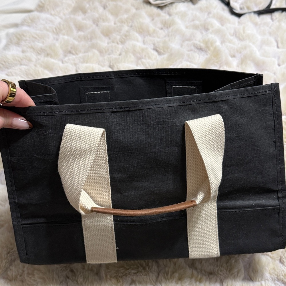 Boxy Tote Mini - Picture 3 of 13